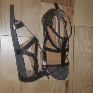 Kenneth Cole Reaction women's sandals
